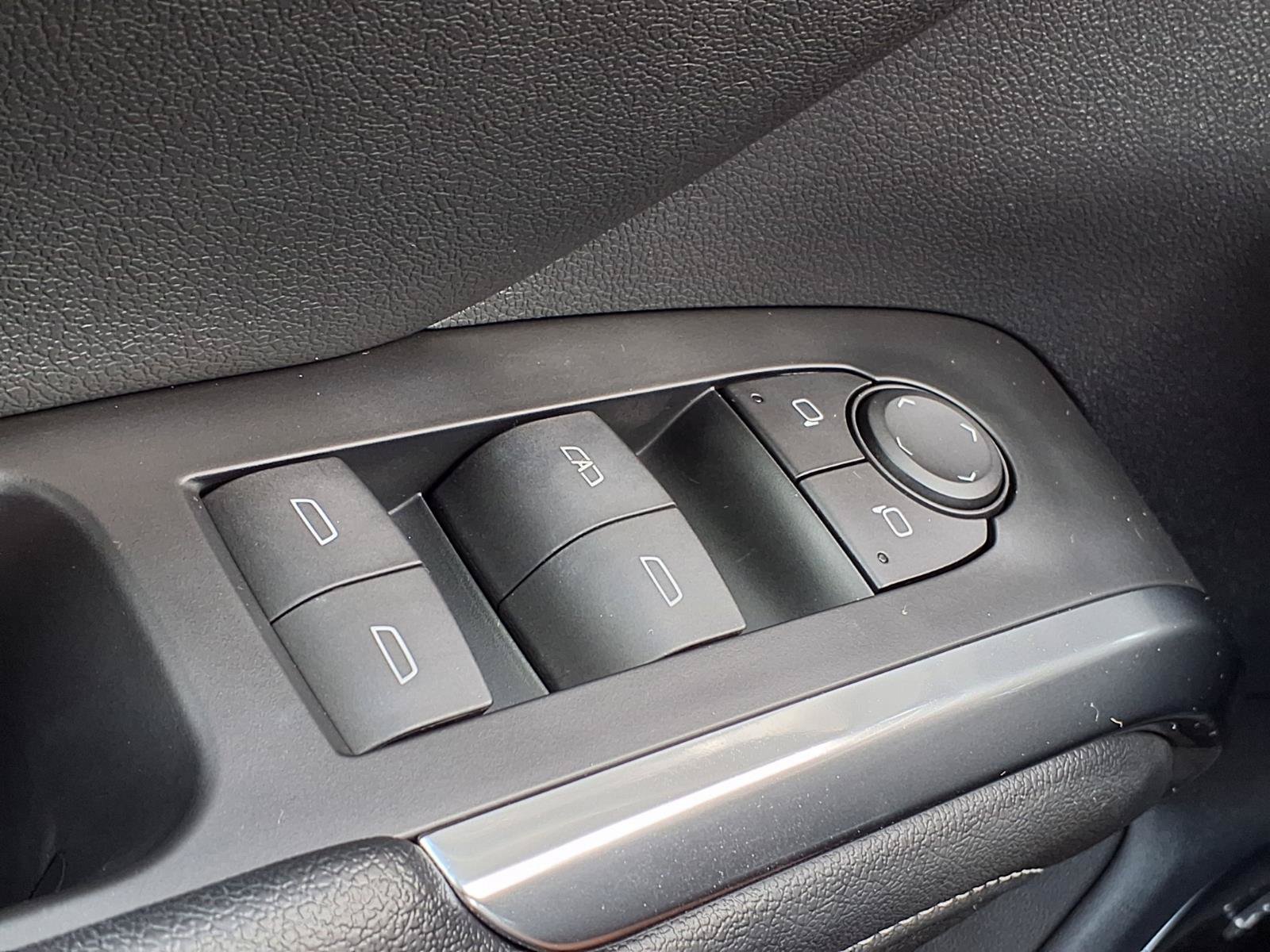 Used 2024 Chevrolet Traverse LT w/ Enhanced Driving Package FWD image 19