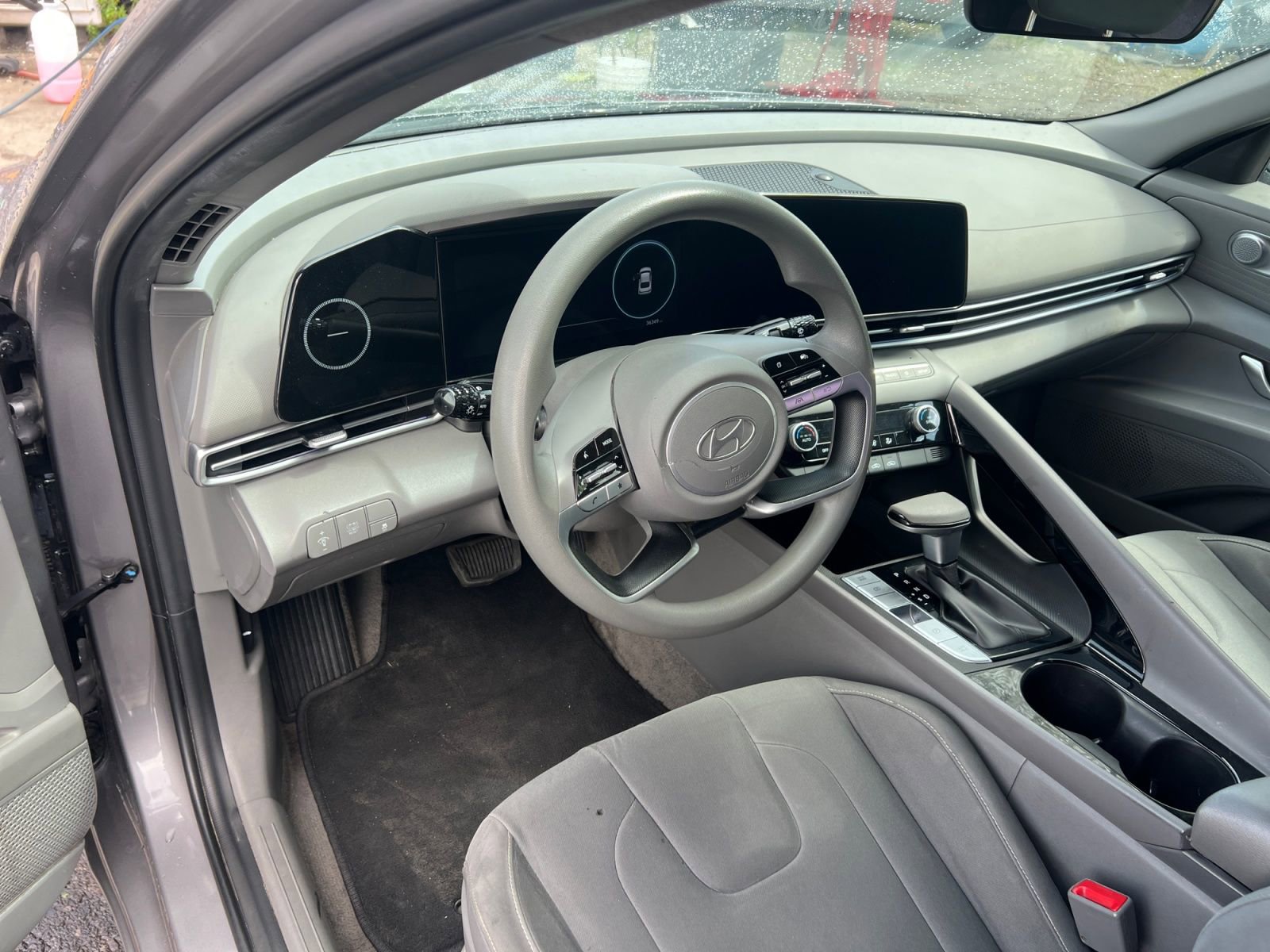 Used 2024 Hyundai Elantra Blue FWD image 19