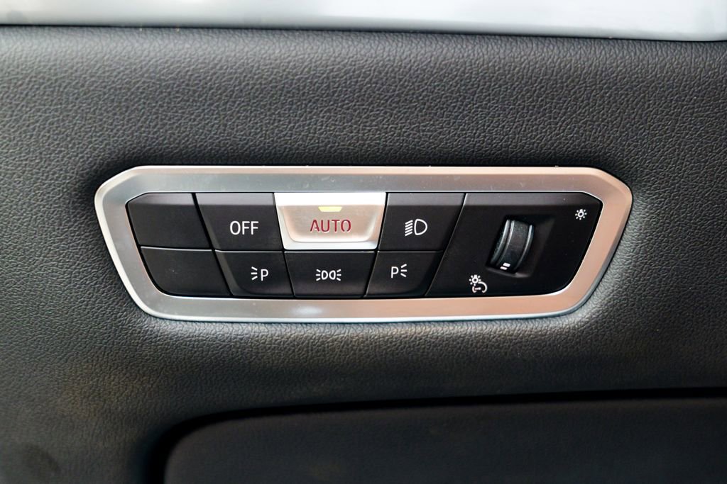 Used 2023 BMW X7 xDrive40i w/ Premium Package image 58