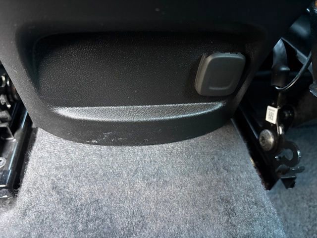 Used 2024 Chevrolet Malibu LT image 28