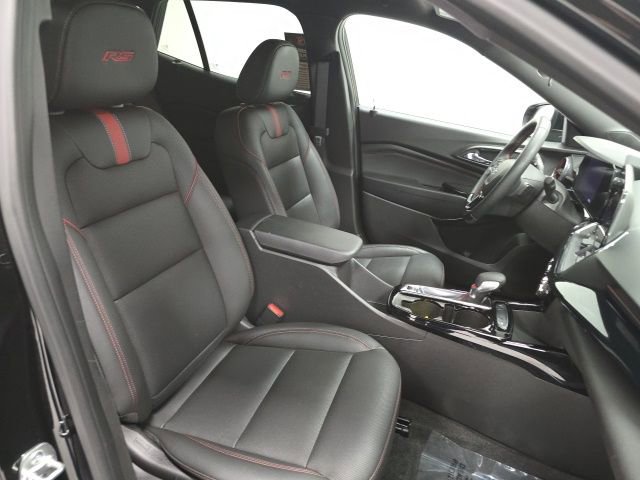 Certified 2025 Chevrolet Trax RS w/ Driver Confidence Package image 28
