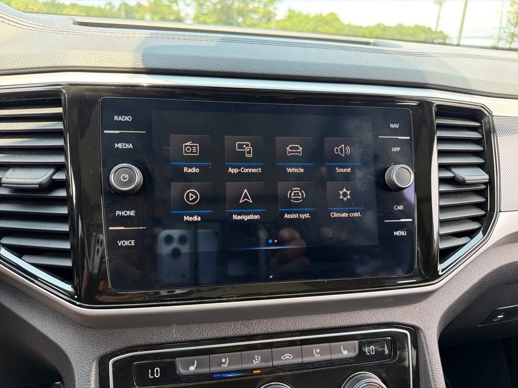 Used 2023 Volkswagen Atlas SEL Premium AWD/4WD image 10