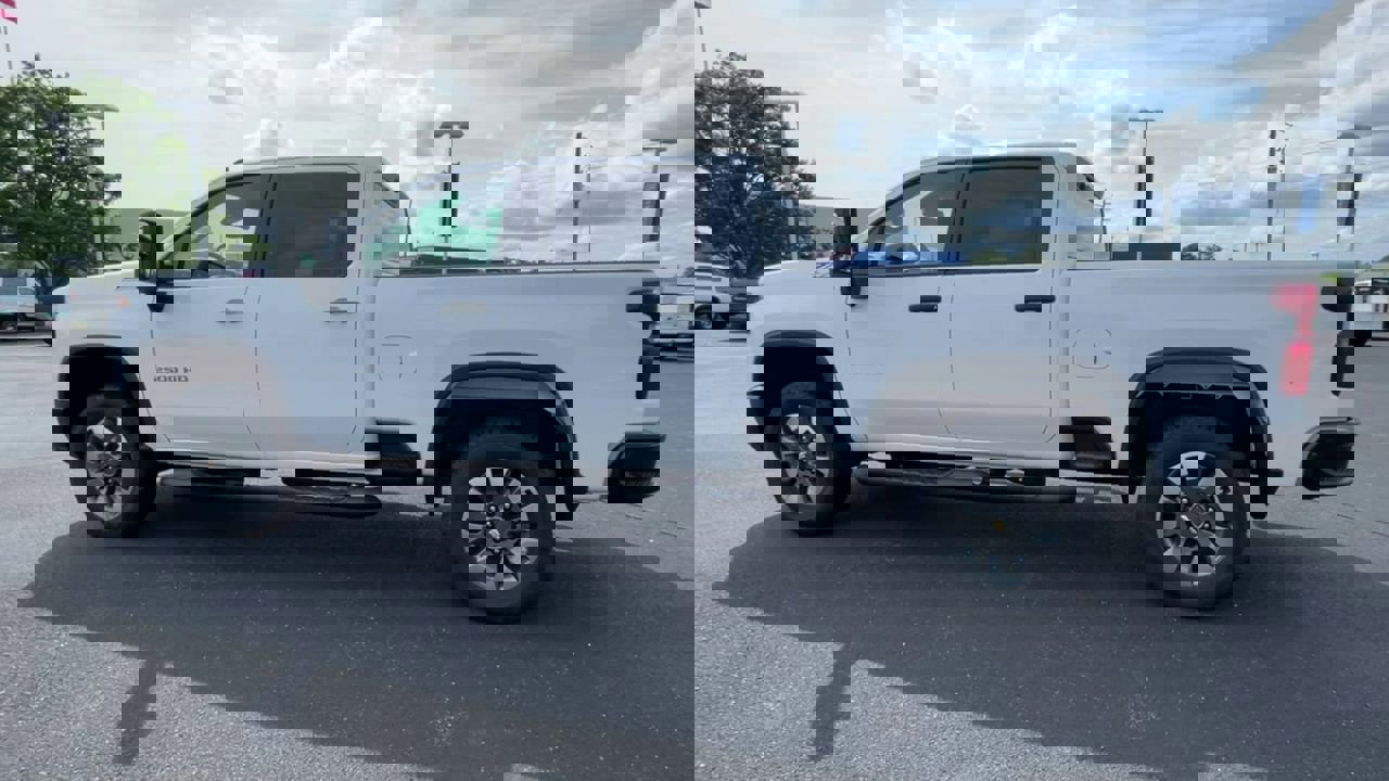 New 2025 Chevrolet Silverado 2500 Custom w/ Custom Value Package image 6