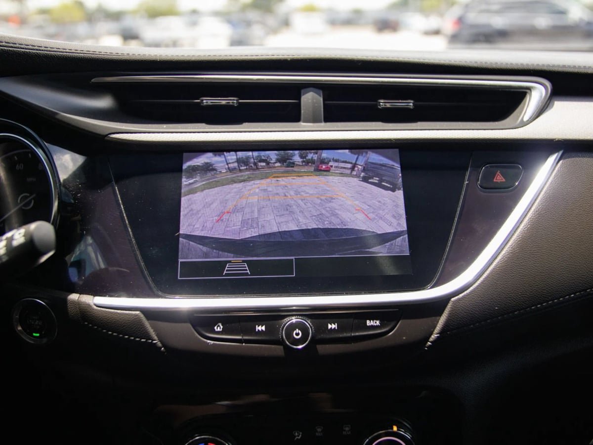 Used 2020 Buick Encore GX Preferred w/ Sport Touring Package FWD image 31