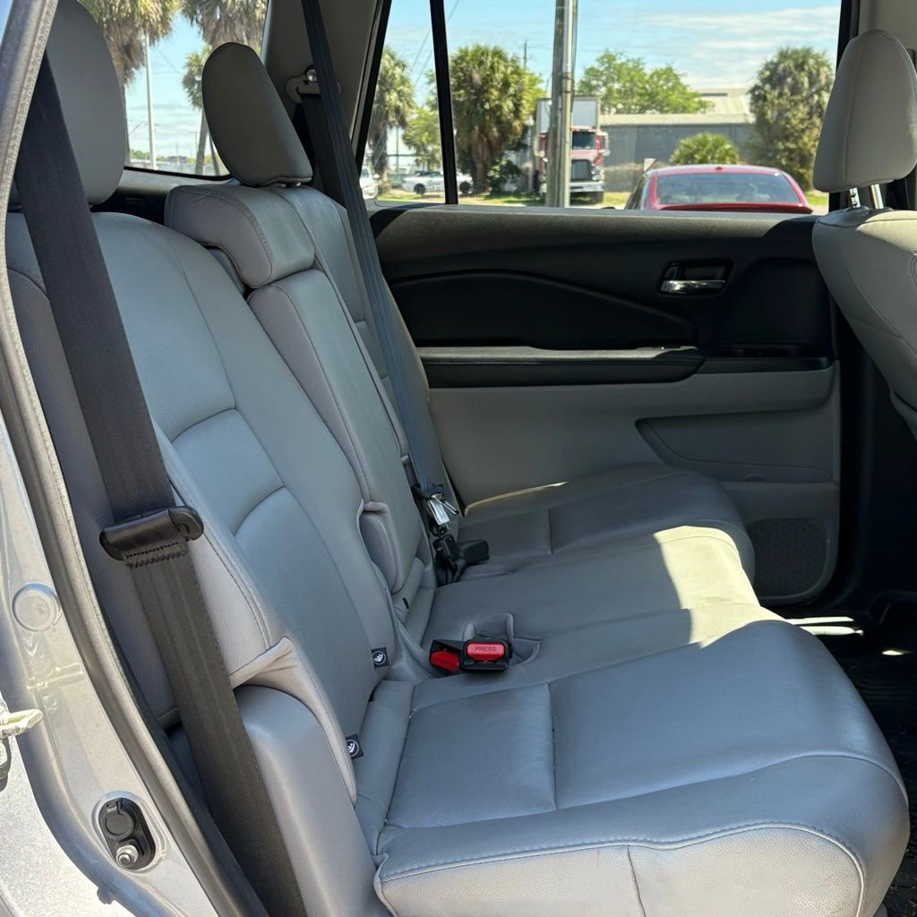 Used 2017 Honda Pilot EX-L image 16