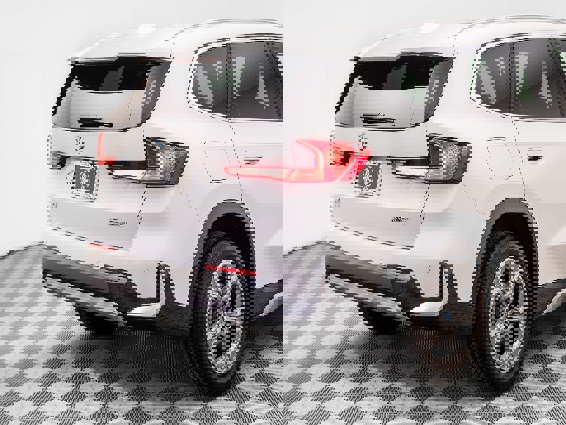 New 2026 BMW X1 xDrive28i w/ Technology Package image 35