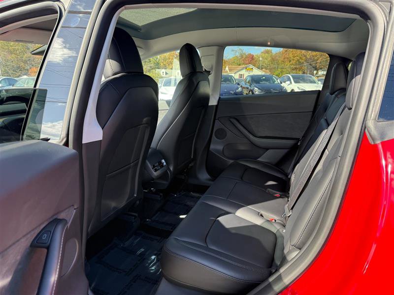 Used 2024 Tesla Model Y Long Range image 10