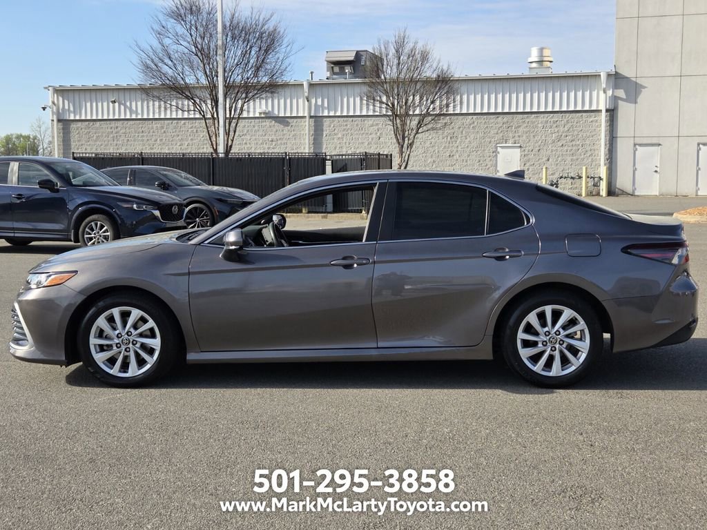 Used 2024 Toyota Camry LE w/ Convenience Package FWD image 2