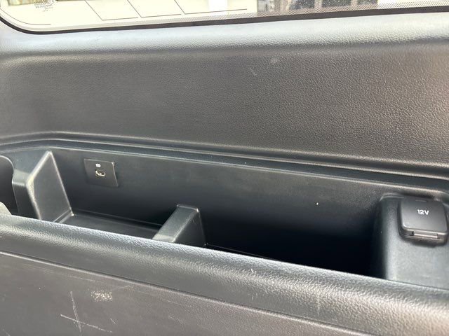 Used 2023 Ford Expedition Limited image 15