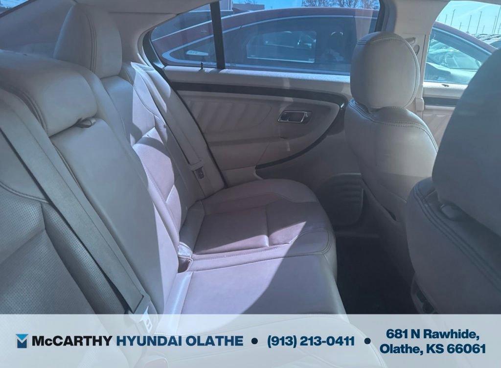 Used 2018 Ford Taurus Limited image 4