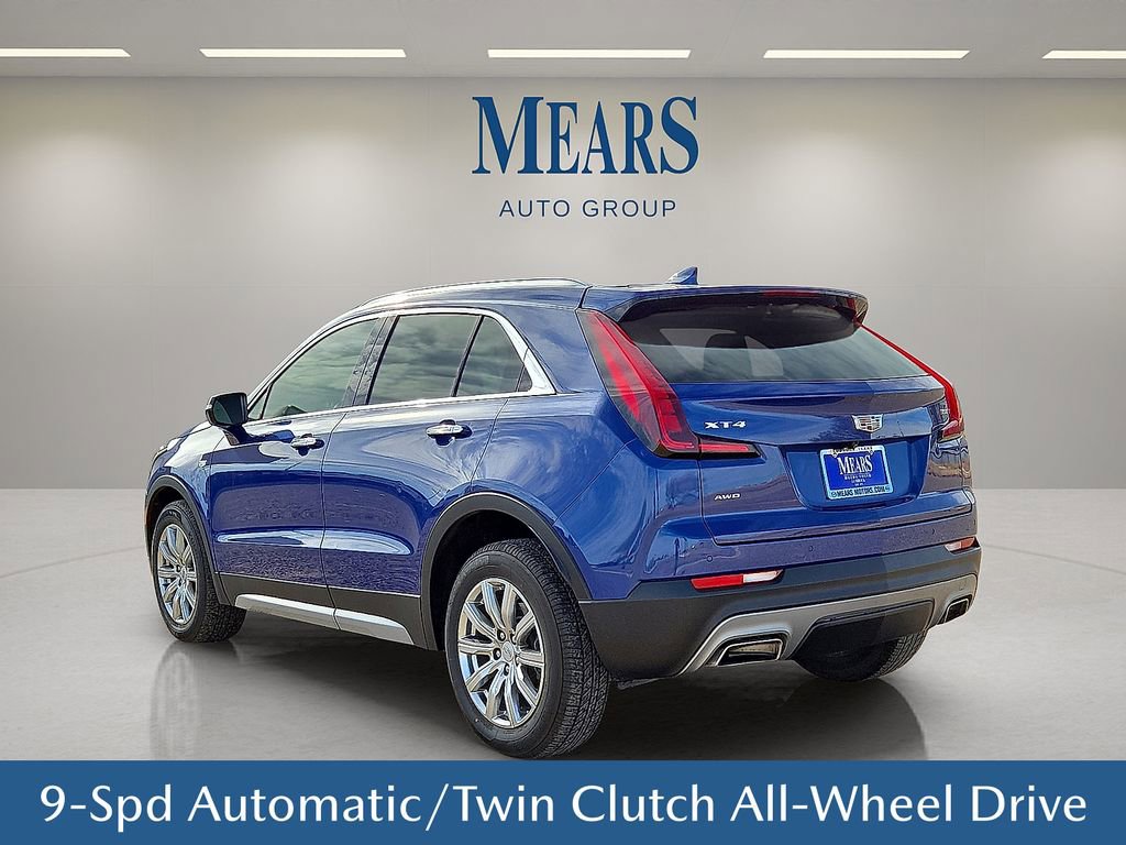 Used 2022 Cadillac XT4 Premium Luxury w/ Safety Alert Package image 4