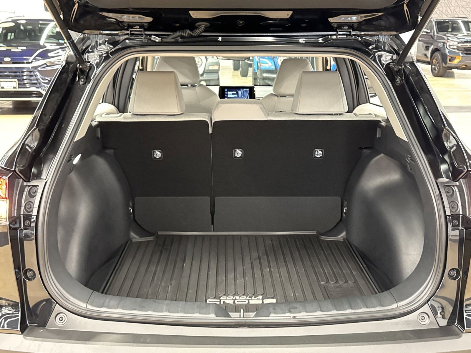 Used 2026 Toyota Corolla Cross L FWD image 28
