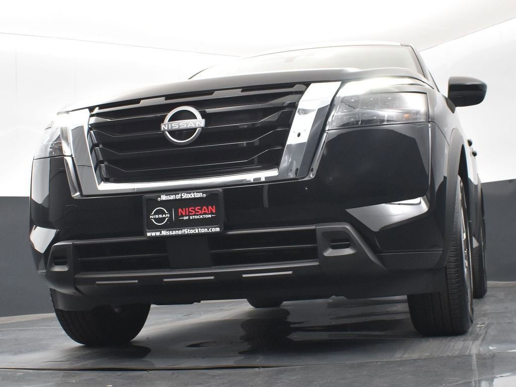 New 2025 Nissan Pathfinder S image 37