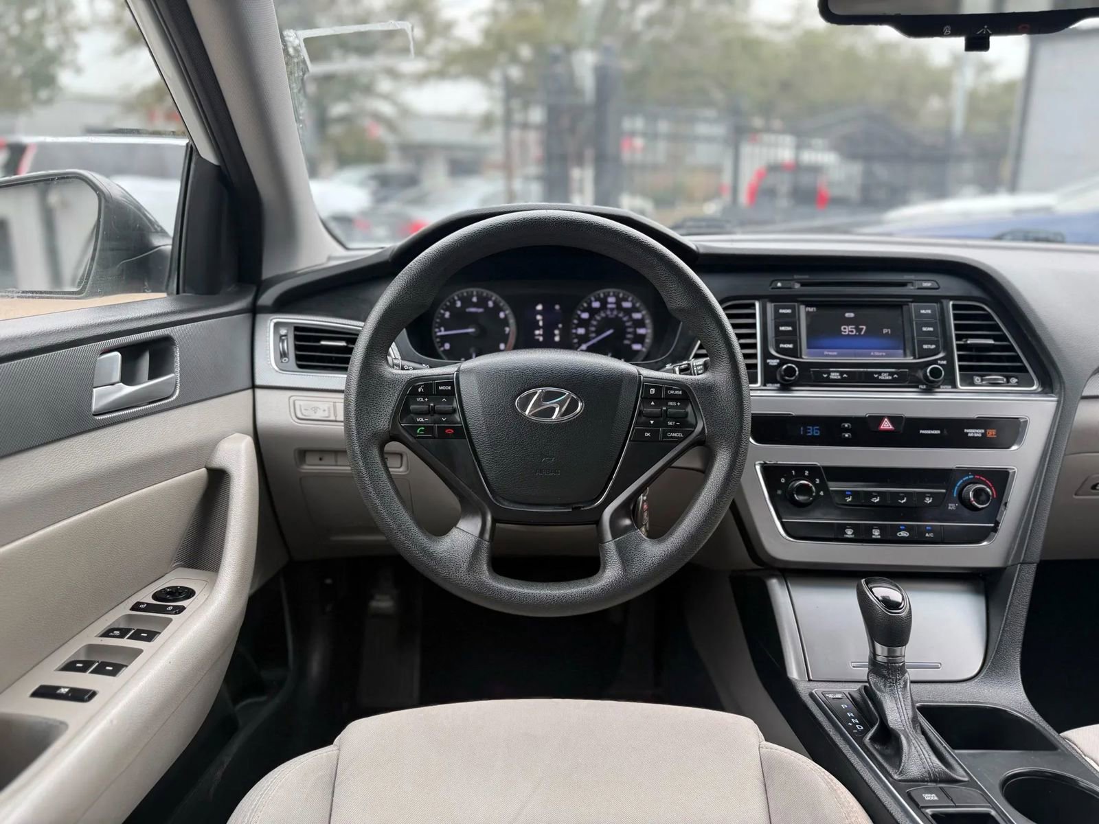 Used 2015 Hyundai Sonata SE w/ Option Group 09 image 14