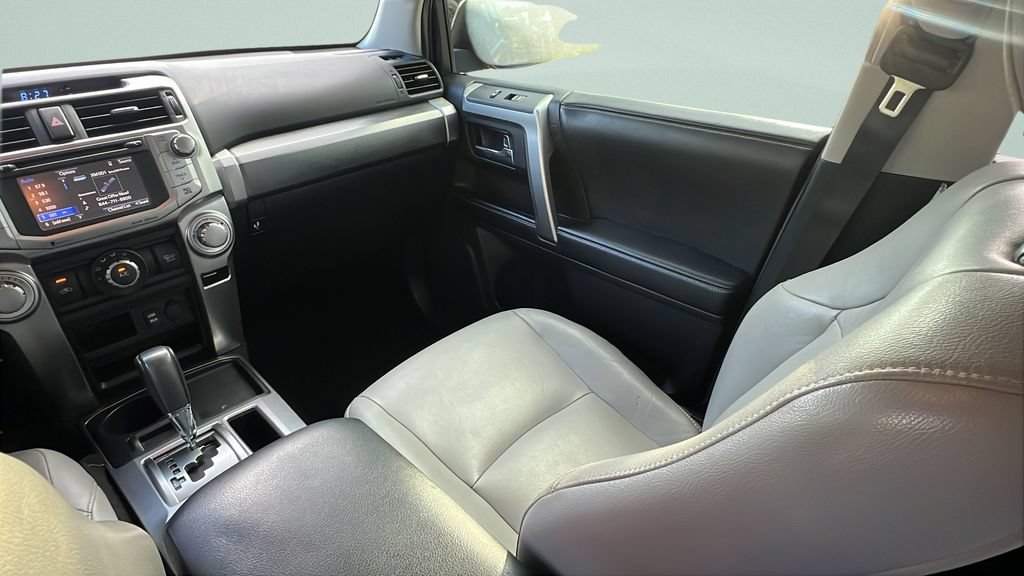 Used 2016 Toyota 4Runner SR5 RWD image 12