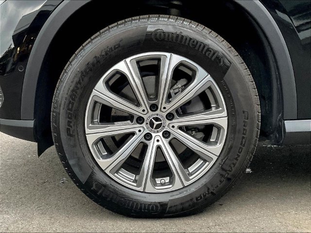 Used 2026 Mercedes-Benz GLC 300 4MATIC image 36
