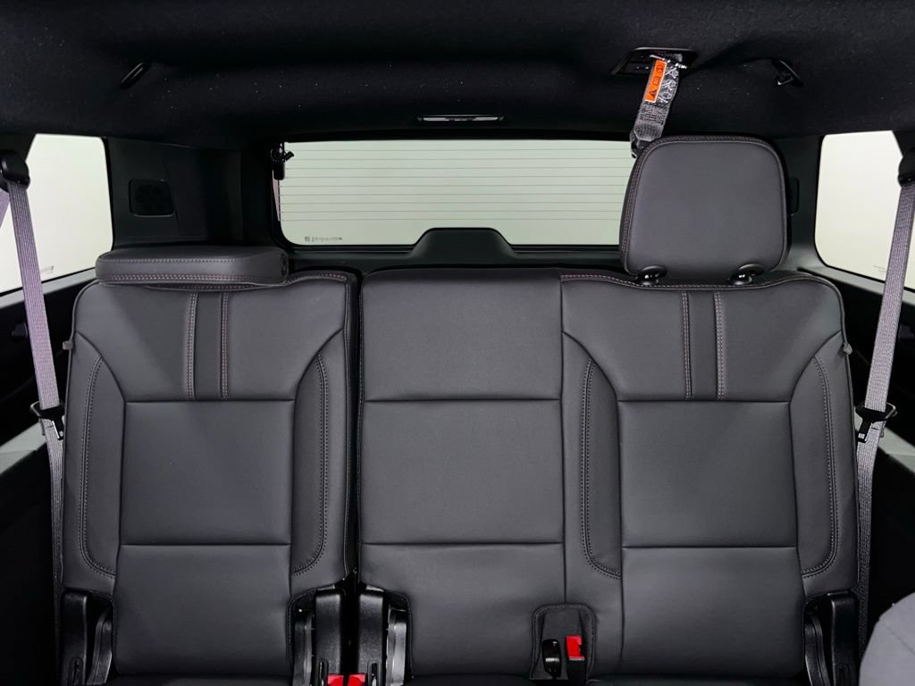 New 2026 Chevrolet Suburban RST w/ Comfort Package AWD/4WD image 30