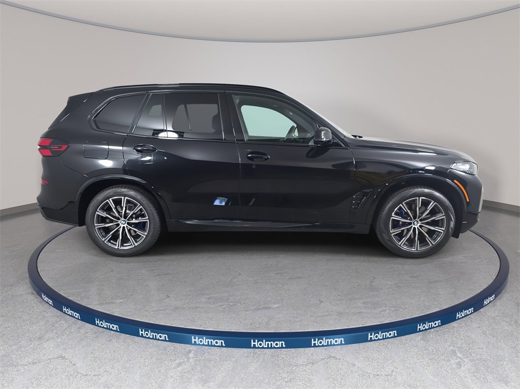 New 2026 BMW X5 xDrive40i w/ M Sport Package image 4