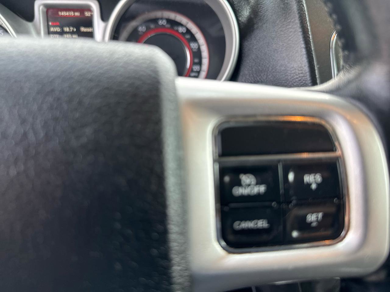 Used 2017 Dodge Journey SE w/ Flexible Seating Group image 19