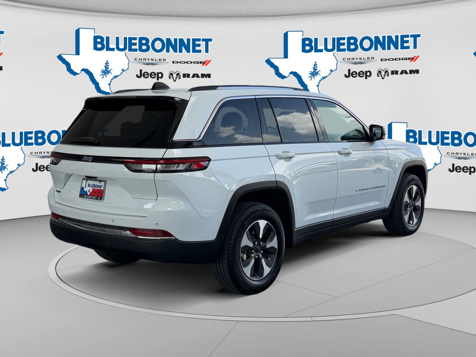 Used 2022 Jeep Grand Cherokee Limited 4xe AWD/4WD image 5