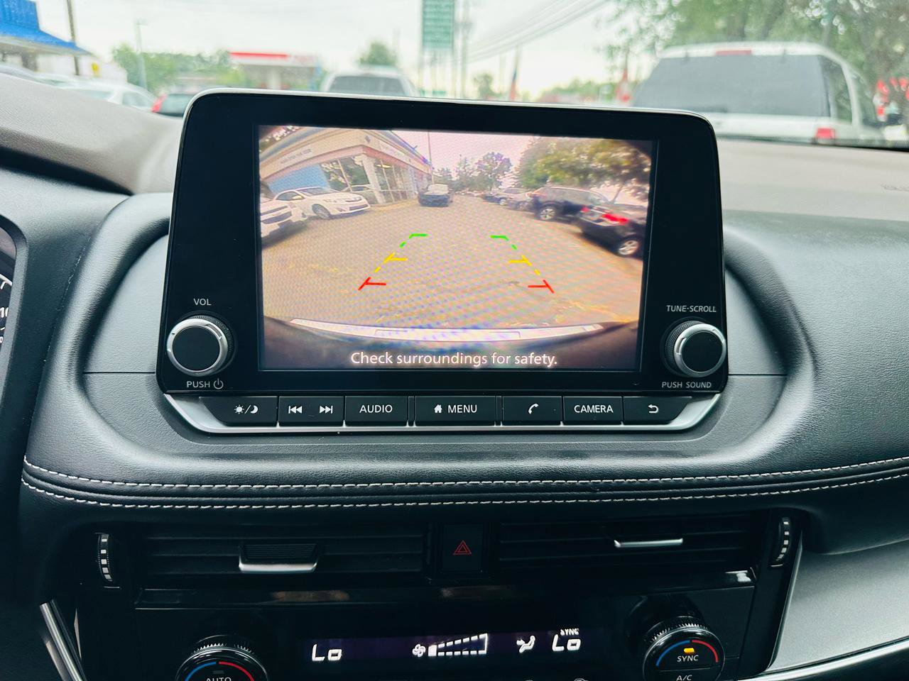 Used 2022 Nissan Rogue SV image 21