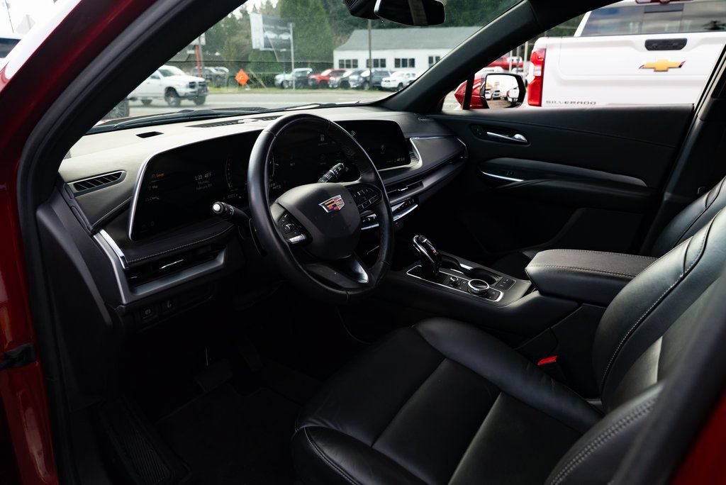 Used 2023 Cadillac XT4 Premium Luxury AWD/4WD image 18