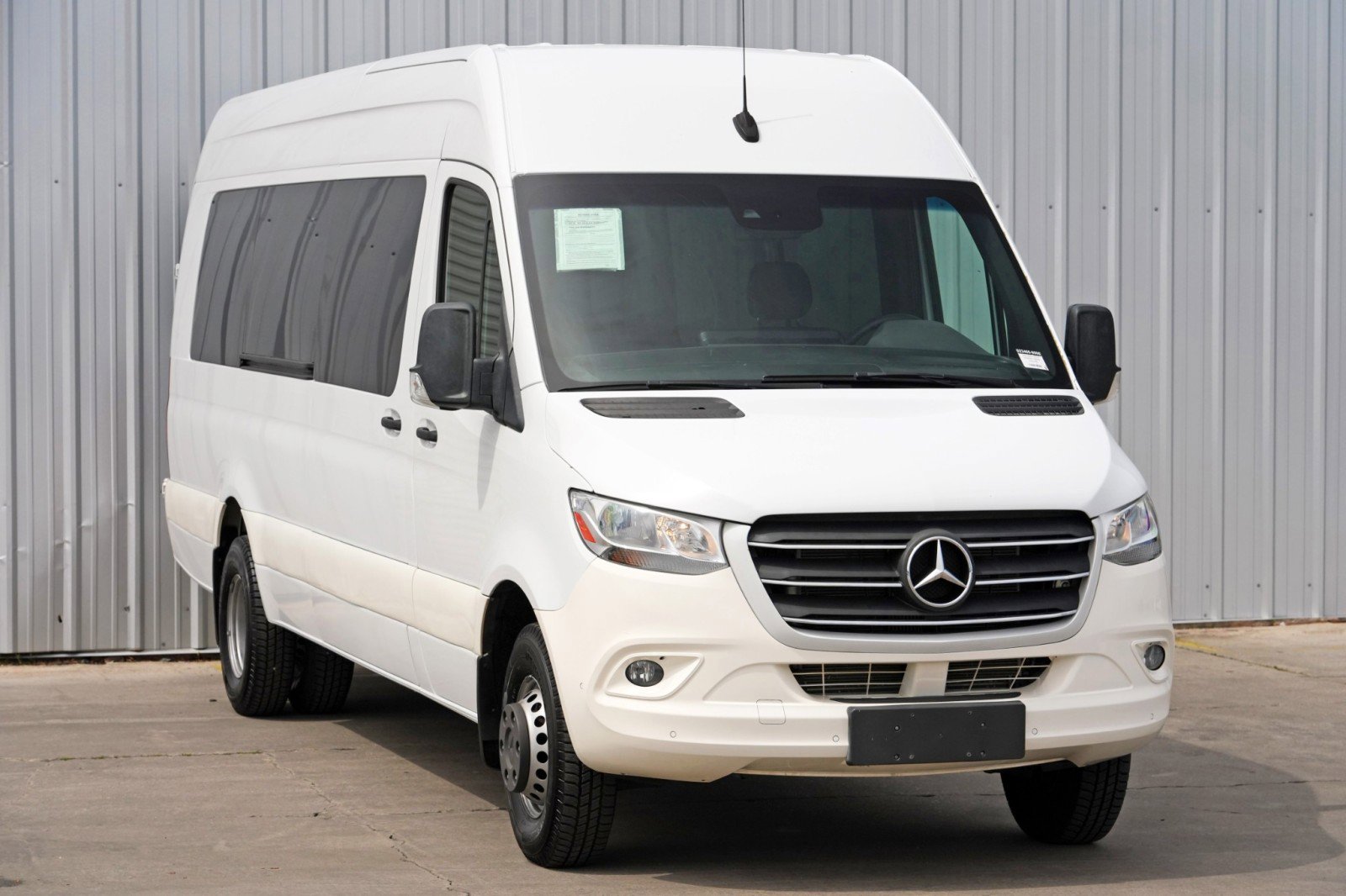 Used 2020 Mercedes-Benz Sprinter 3500 w/ Windows All Around Package image 48
