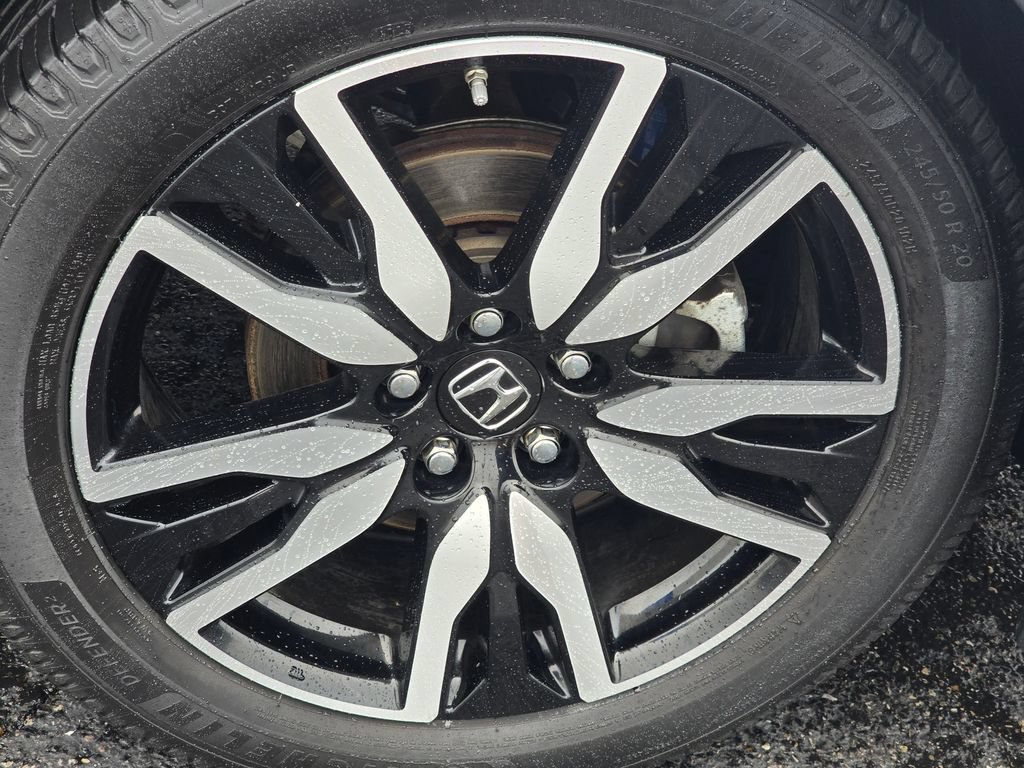 Used 2021 Honda Pilot Touring image 10