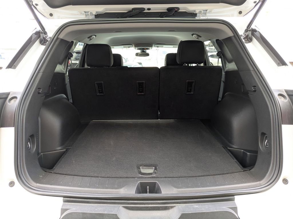 Used 2025 Chevrolet Blazer LT image 29