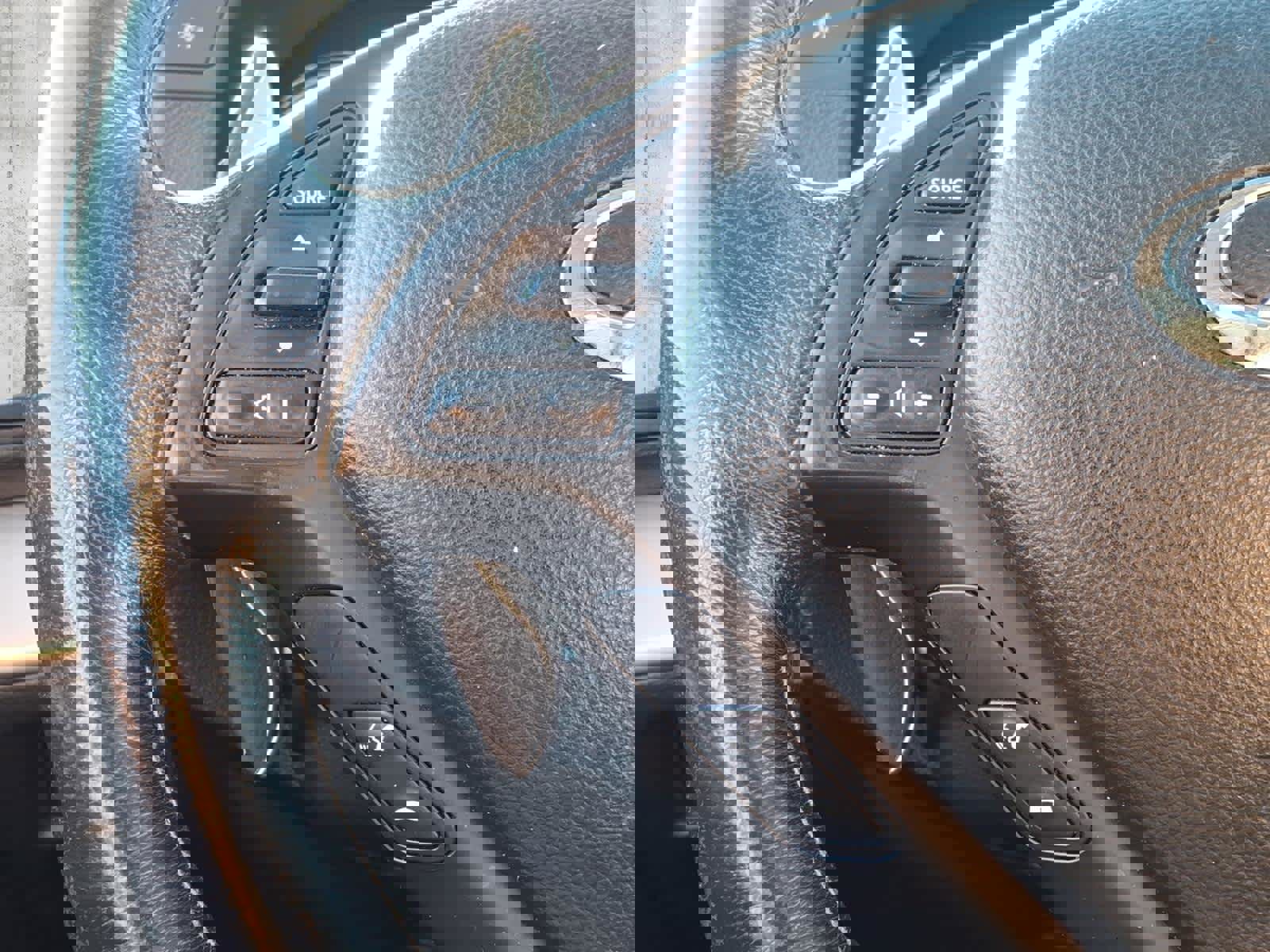 Used 2011 INFINITI G37 x w/ Premium Pkg image 23