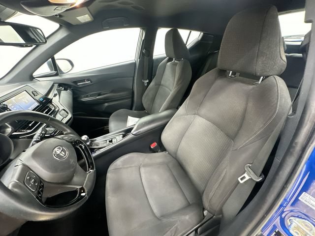 Used 2018 Toyota C-HR XLE FWD image 14