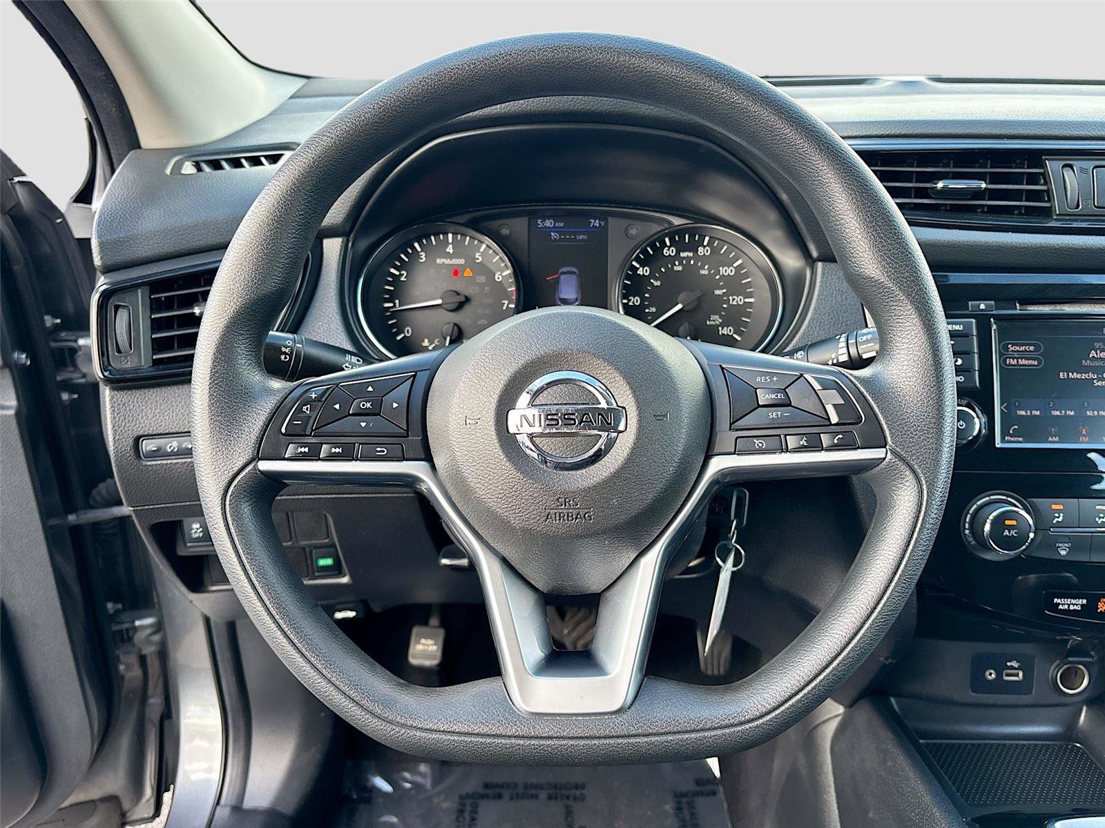 Used 2019 Nissan Rogue Sport S image 11