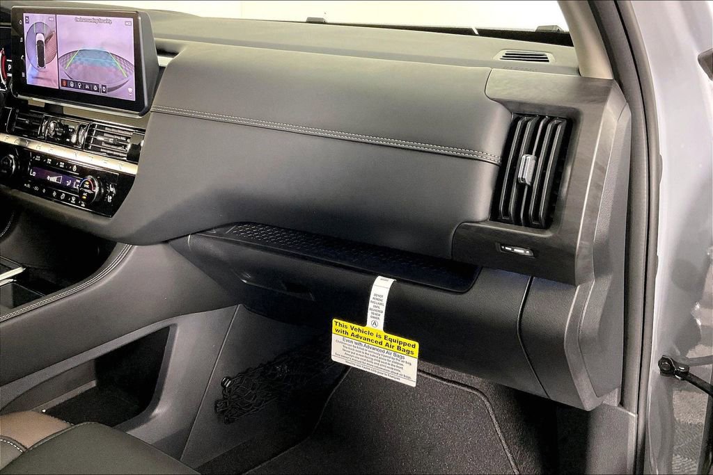 New 2026 Nissan Pathfinder Platinum w/ Cargo Package image 21