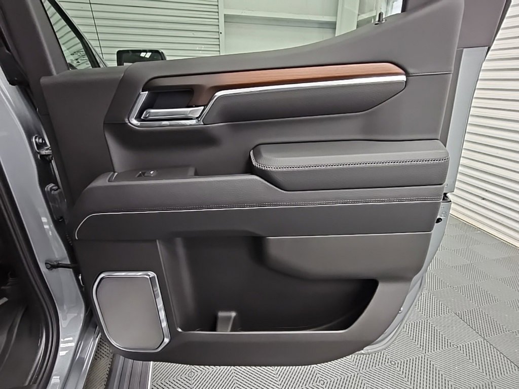 New 2025 GMC Sierra 1500 Denali w/ Denali Reserve Package image 38