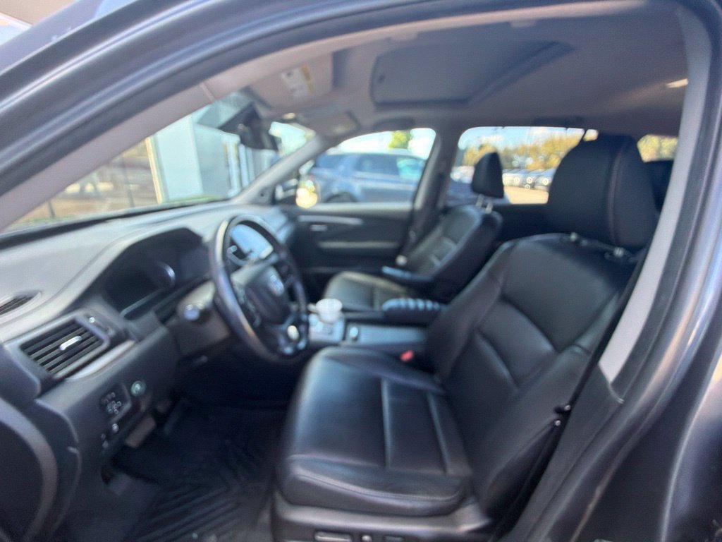 Used 2022 Honda Pilot Special Edition image 10