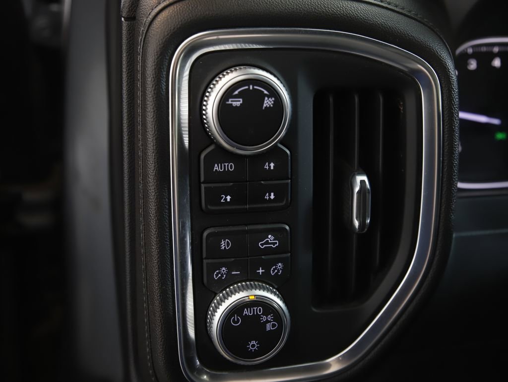 Used 2019 GMC Sierra 1500 Elevation w/ X31 Off-Road Package AWD/4WD image 12