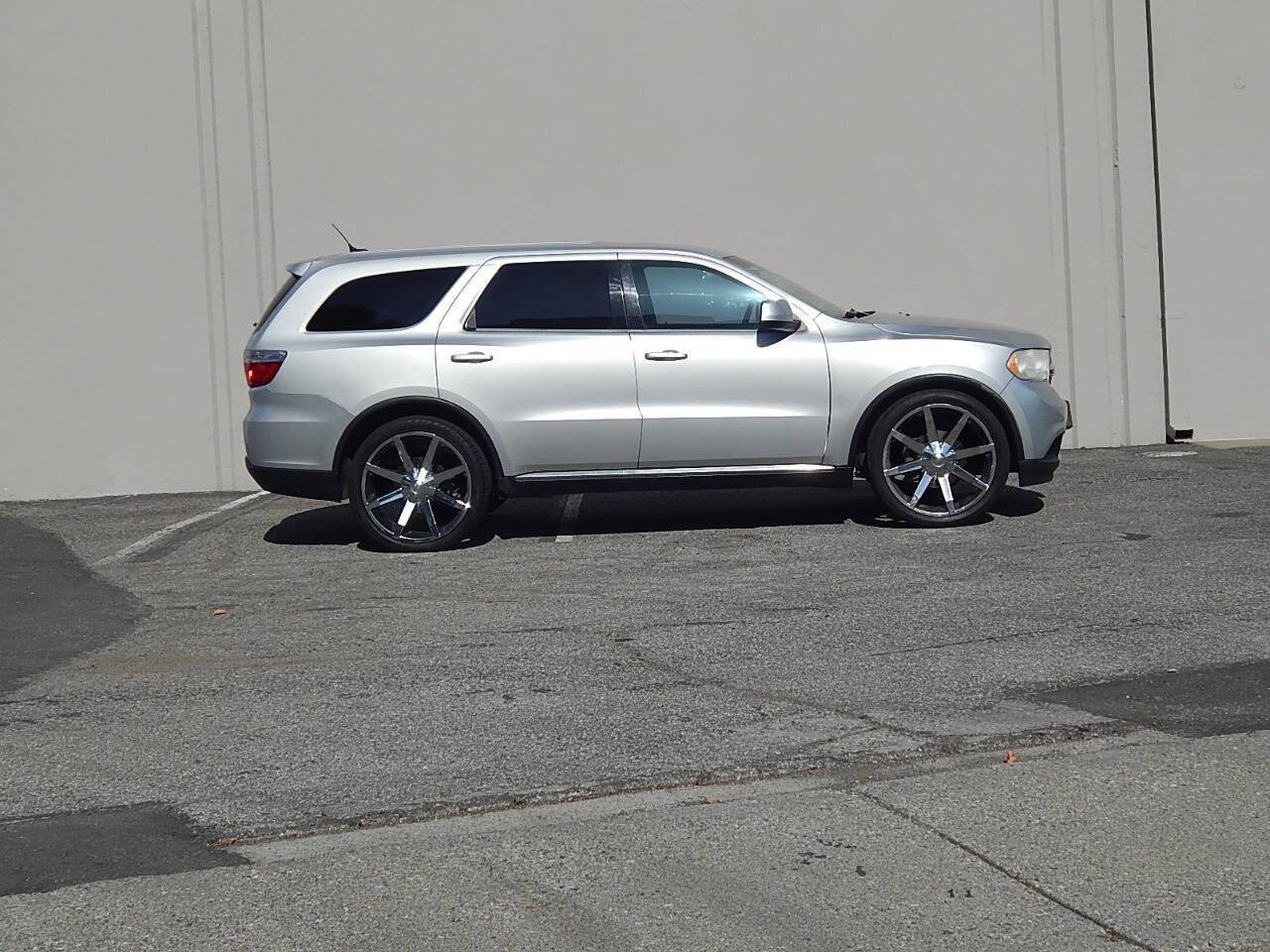 Used 2012 Dodge Durango SXT w/ Popular Equipment Group RWD image 2