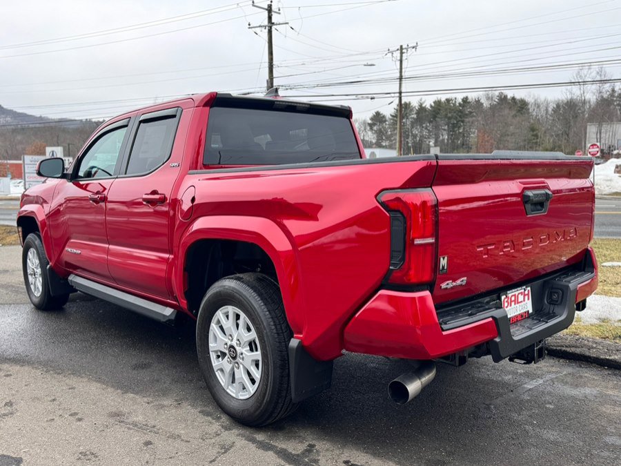 Used 2025 Toyota Tacoma SR5 image 5