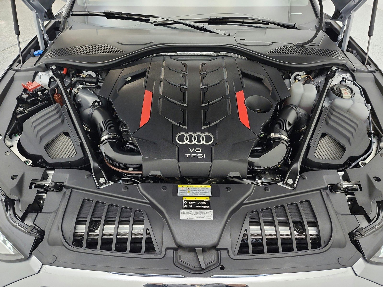 Used 2023 Audi S8 w/ S8 Executive Package image 11