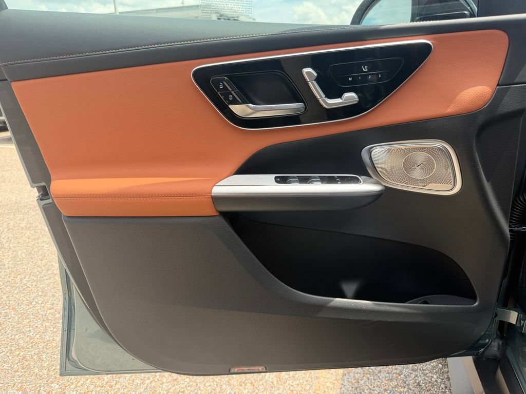 New 2026 Mercedes-Benz GLC 300 image 15