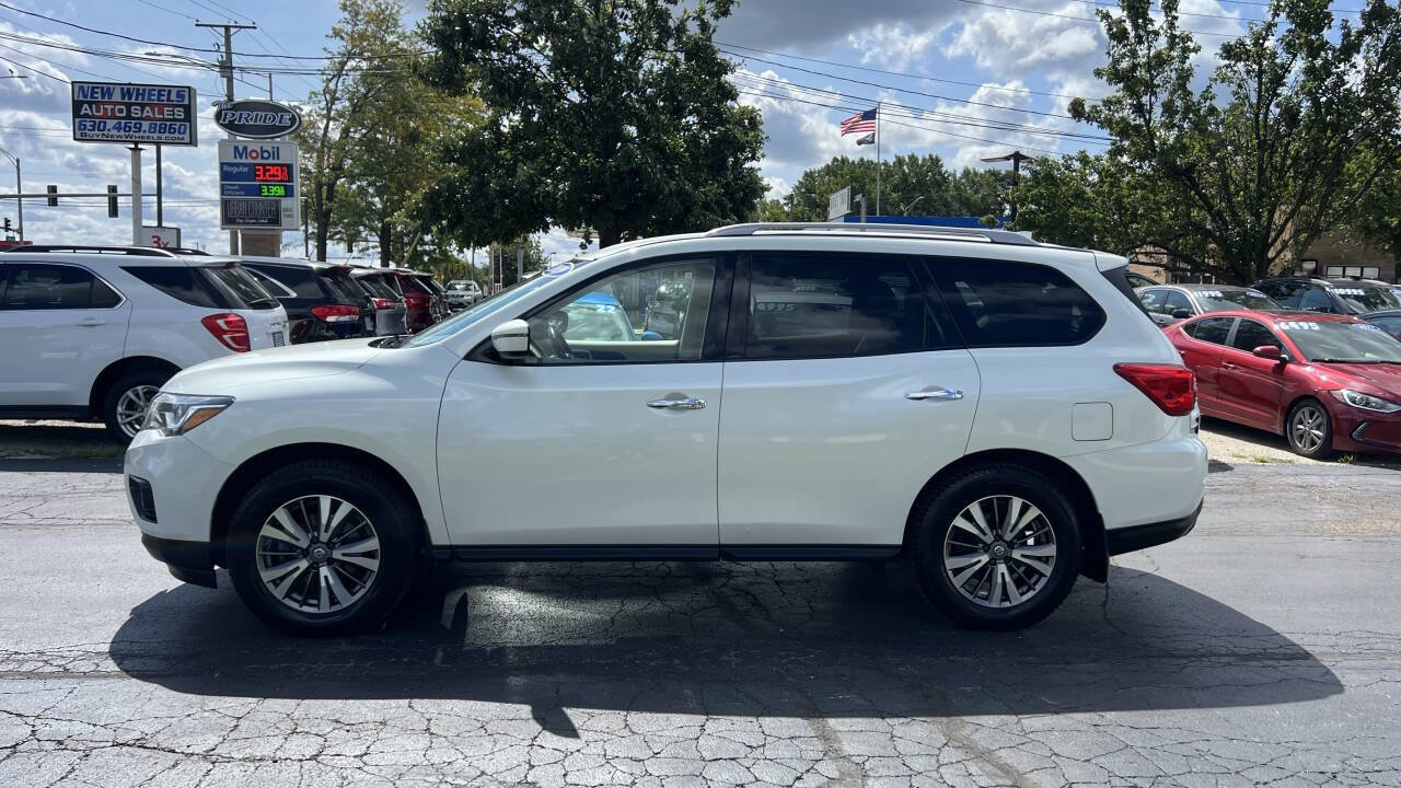 Used 2019 Nissan Pathfinder SV w/ SV All Weather Package image 2