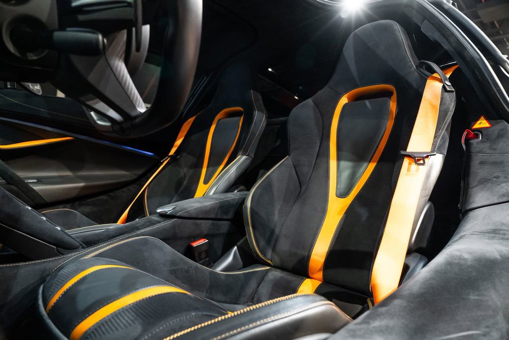 Used 2018 McLaren 720S RWD image 22