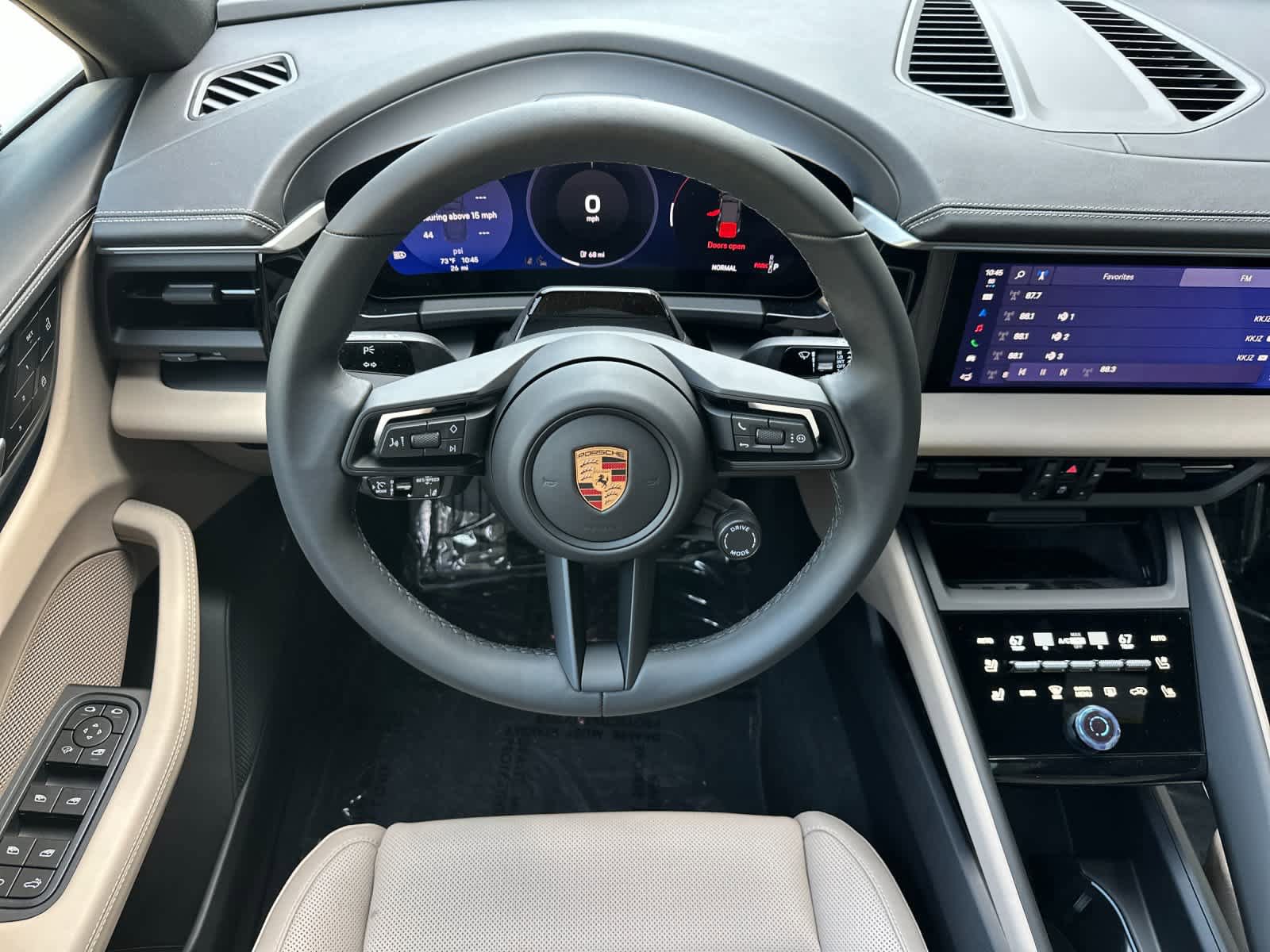 New 2026 Porsche Macan Electric RWD image 15