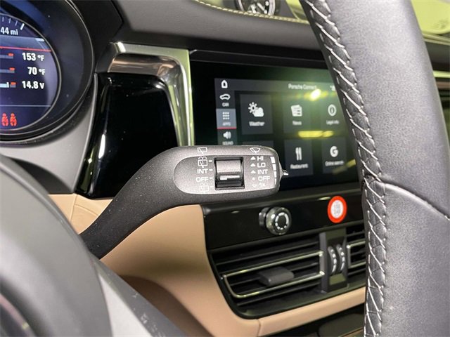 Used 2025 Porsche Macan image 45