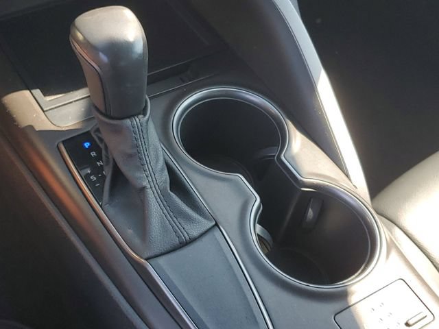 Used 2022 Toyota Camry SE FWD image 26