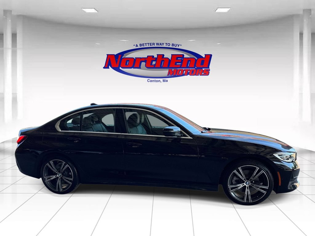 Used 2021 BMW 330i xDrive Sedan w/ Convenience Package AWD/4WD image 2