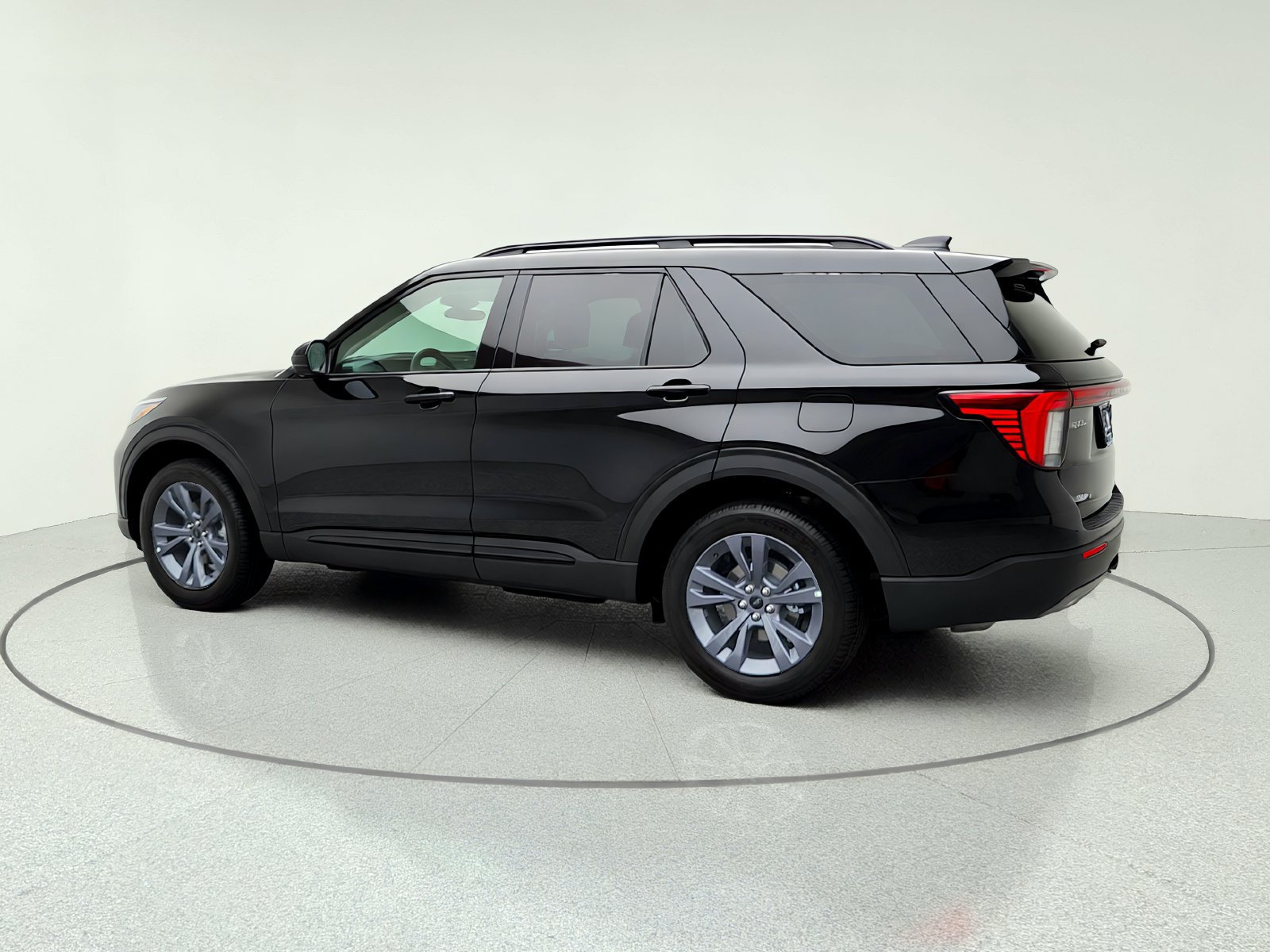 New 2026 Ford Explorer Active w/ Active Comfort Package AWD/4WD image 5