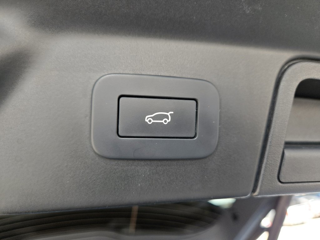 Used 2025 Land Rover Range Rover Velar Dynamic SE AWD/4WD image 31