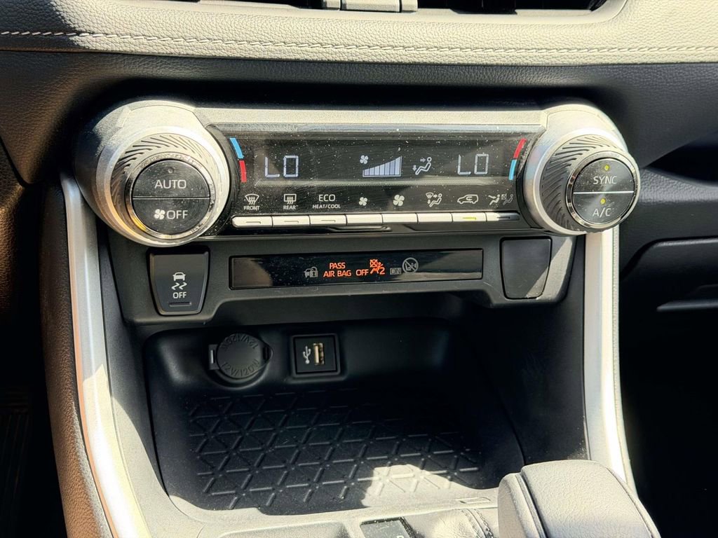 Certified 2025 Toyota RAV4 XLE image 5