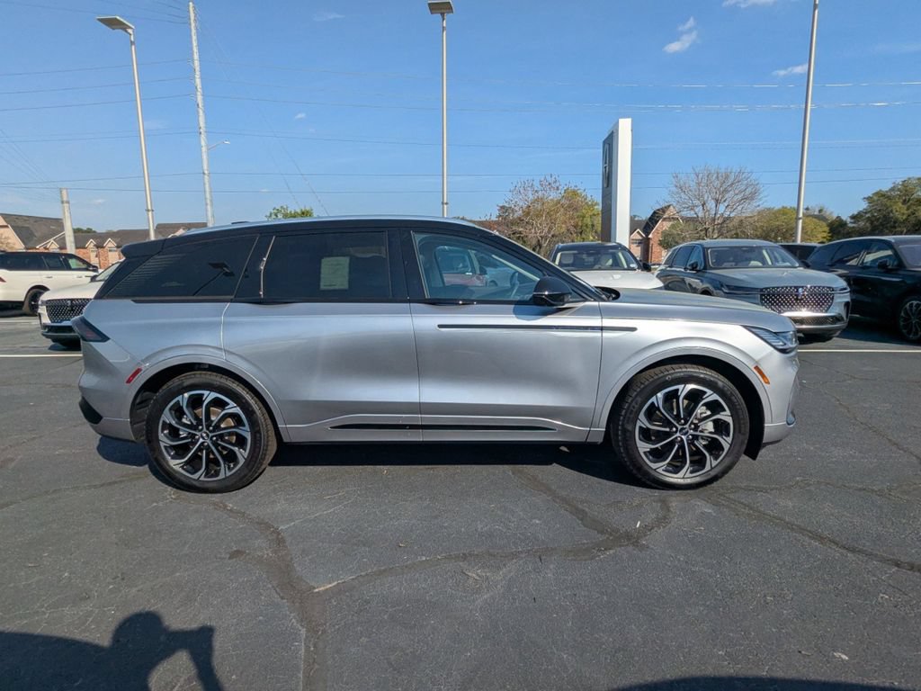 New 2026 Lincoln Nautilus Reserve AWD/4WD image 3